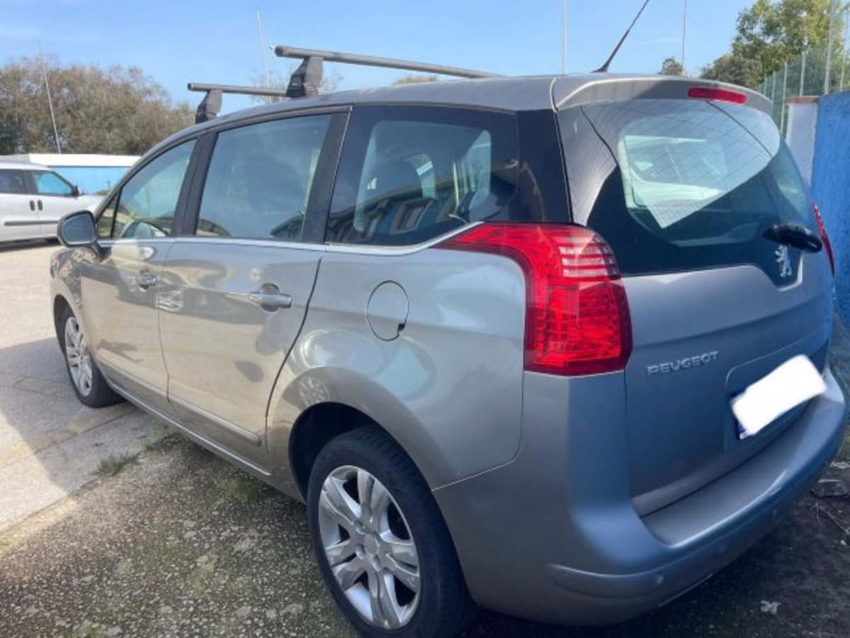 Peugeot 5008 2.0 HDi 163CV aut. Business (3)