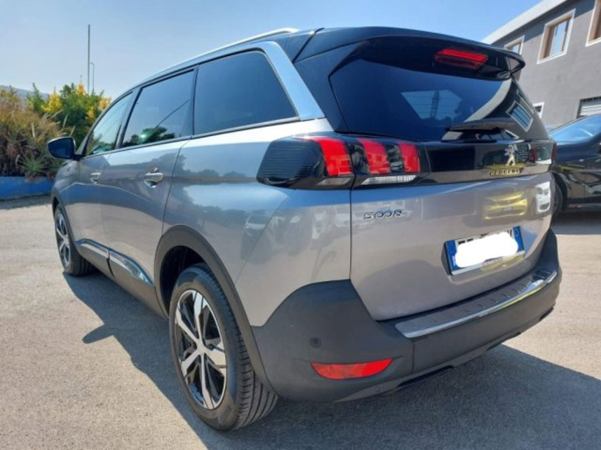 Peugeot 5008 BlueHDi 130 S&S EAT8 Allure (7)