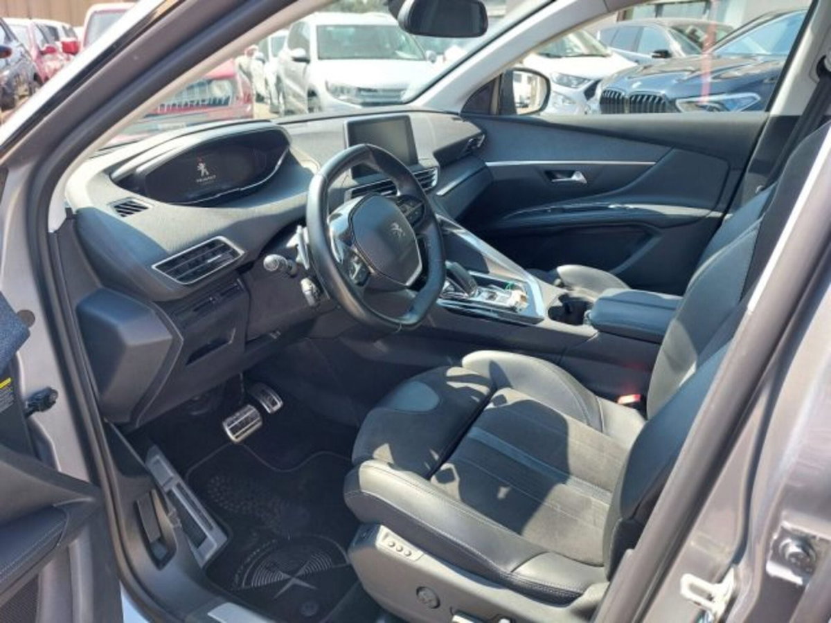 Peugeot 5008 BlueHDi 130 S&S EAT8 Allure (9)