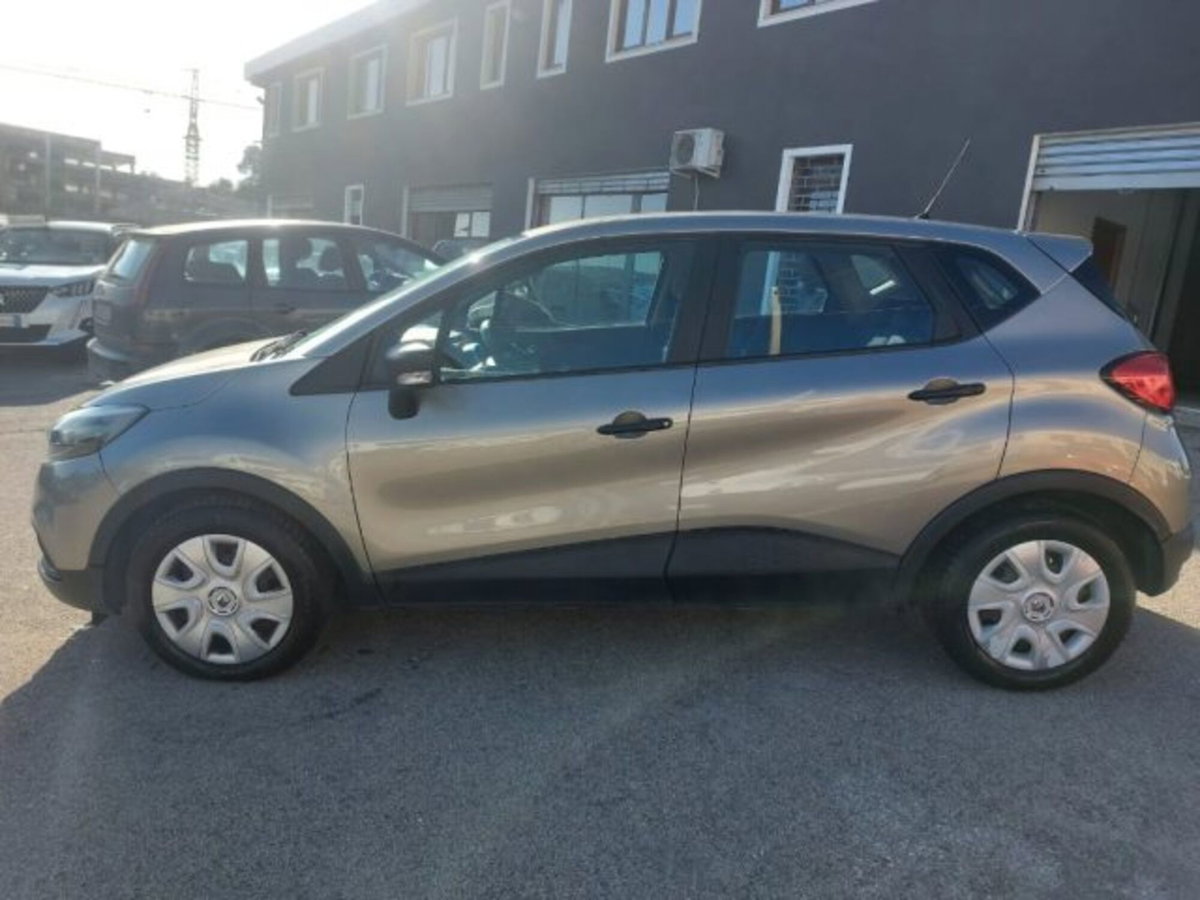 Renault Captur 1.5 dCi 8V 90 CV EDC Energy R-Link (5)