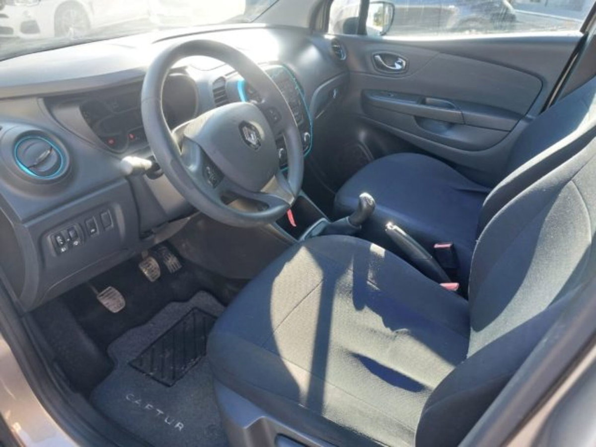 Renault Captur 1.5 dCi 8V 90 CV EDC Energy R-Link (9)