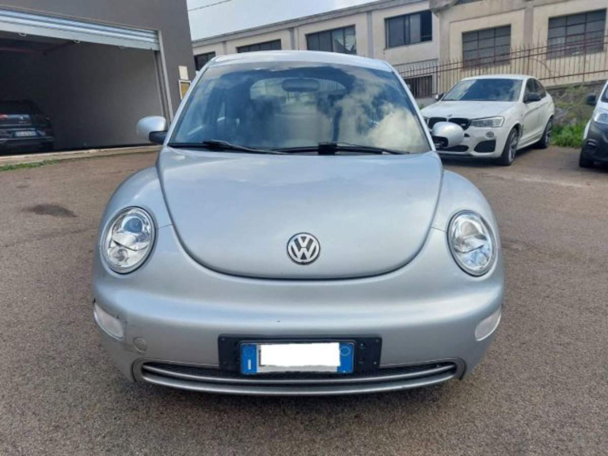 Volkswagen New Beetle TDI 105CV (4)