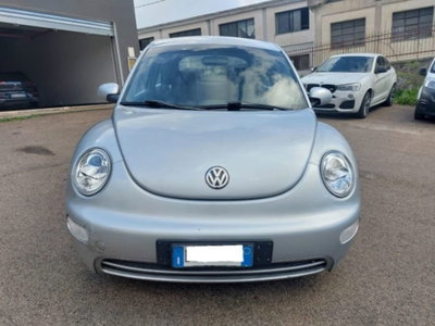 Volkswagen New Beetle TDI 105CV (4)