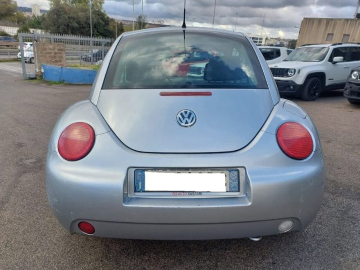 Volkswagen New Beetle TDI 105CV (8)