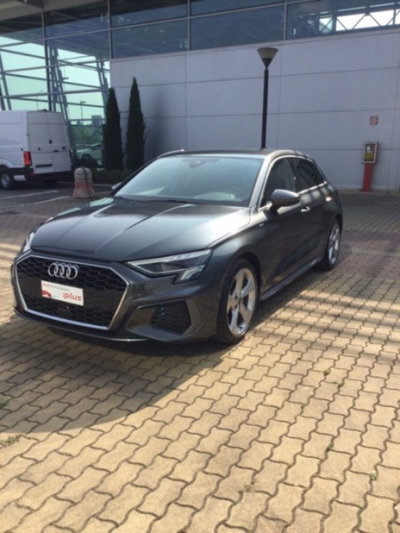 Audi A3 Sportback 35 TDI S tronic S line edition (2)