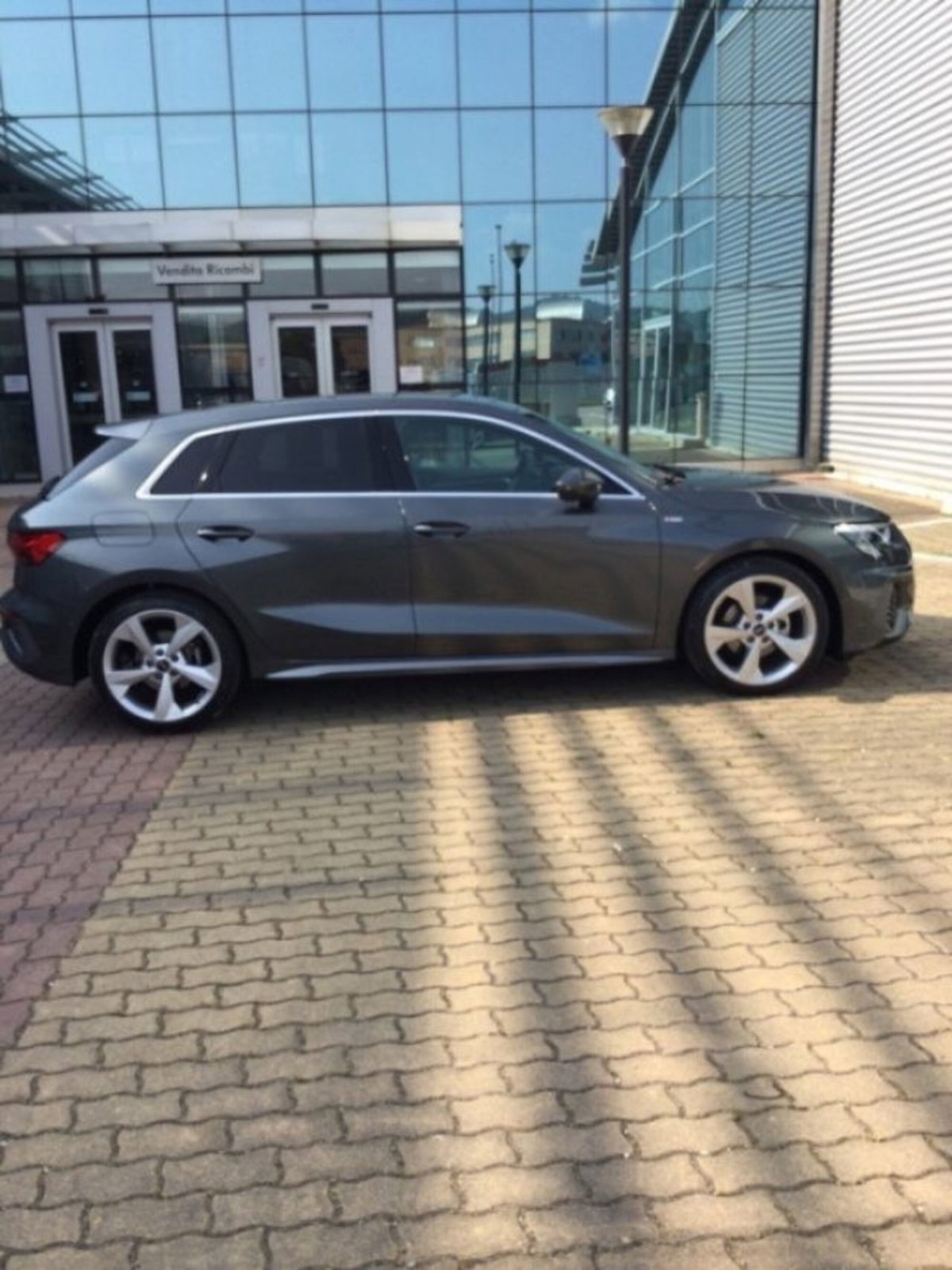 Audi A3 Sportback 35 TDI S tronic S line edition (4)