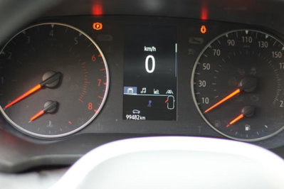 Renault Captur TCe 100 CV GPL FAP Intens (14)