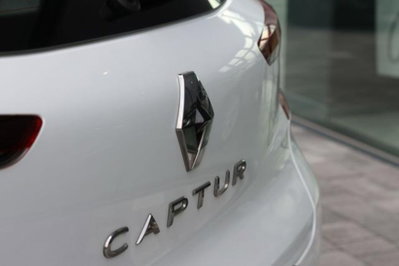 Renault Captur TCe 100 CV GPL FAP Intens (9)
