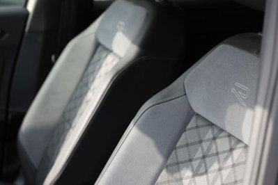 Volkswagen T-Roc 2.0 tdi R-Line 115cv (18)
