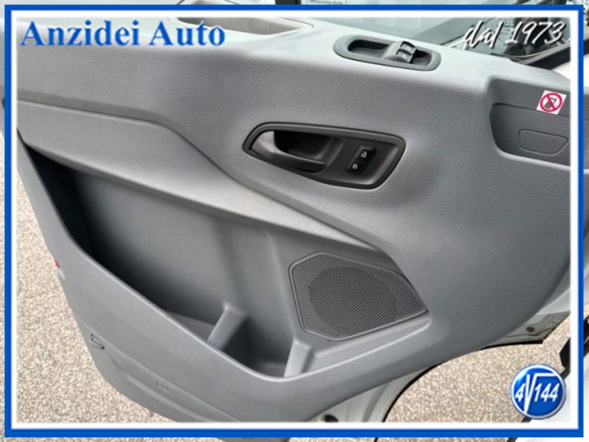 Ford Transit Furgone 350 2.0TDCi EcoBlue 4WD 130 PL-TM Furgone Entry (19)