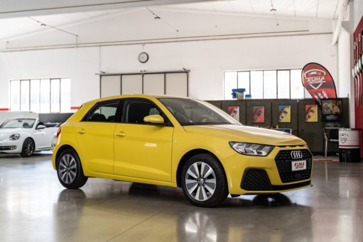 Audi A1 Sportback Sportback 25 1.0 tfsi Business (11)