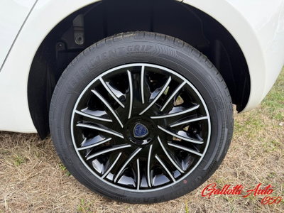 Lancia Ypsilon Multijet 16V Oro (19)