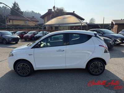 Lancia Ypsilon Multijet 16V Oro (2)
