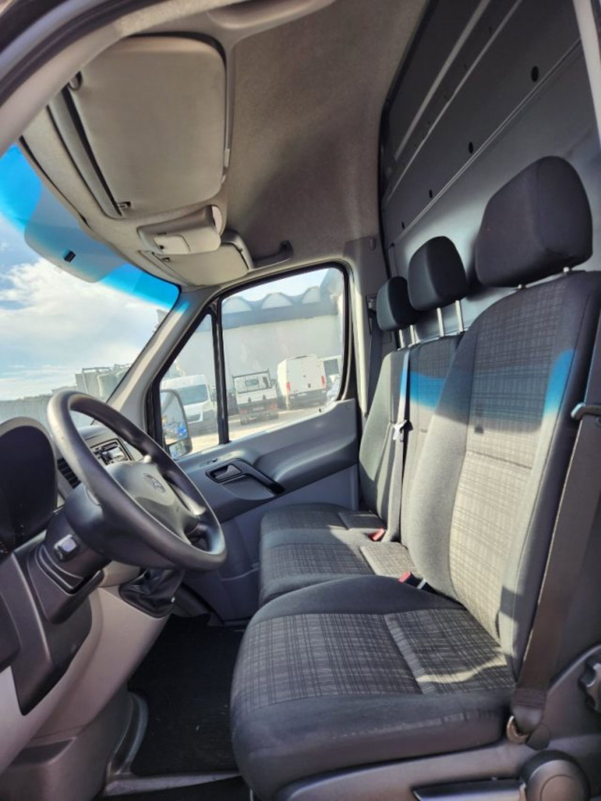Mercedes-Benz Sprinter K32/32 313 CDI TN Kombi (13)