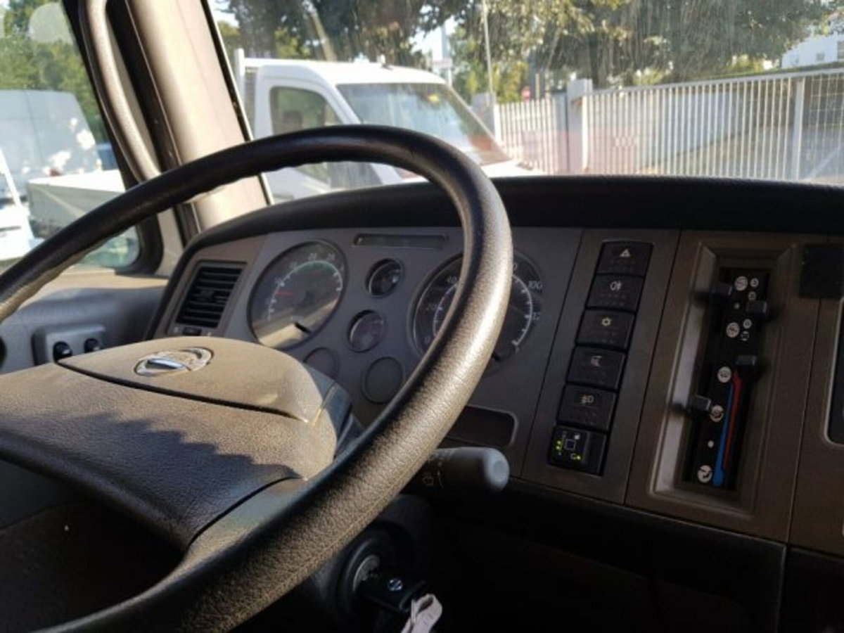 Nissan Atleon 35.15 HD 3.0 TDI PL-RG Cabinato (6)
