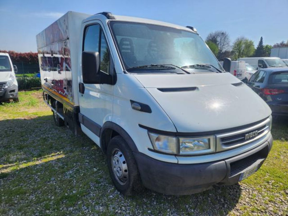 Iveco Daily Telaio 35S10 2.3 Hpi TDI PC Cabinato (2)