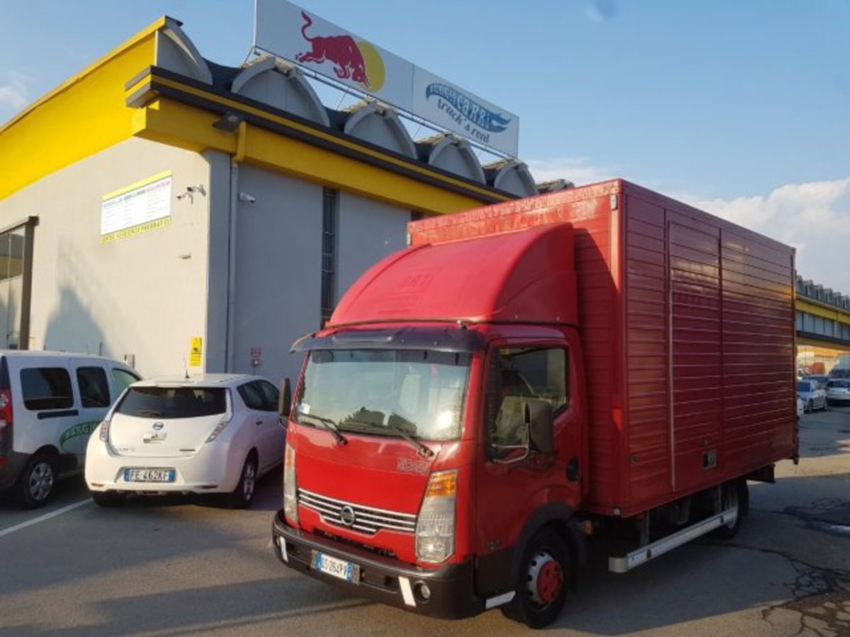 Nissan Cabstar 35.13 2.5 TDI 130CV PM-RG Cabinato Basic (4)