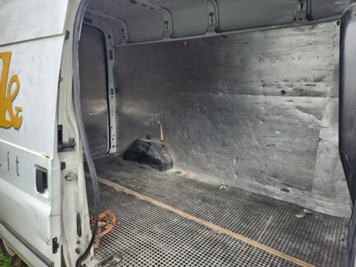 Ford Transit Van Furgone 300L 2.2 TDCi/115 PL-TM Furgone DPF (6)