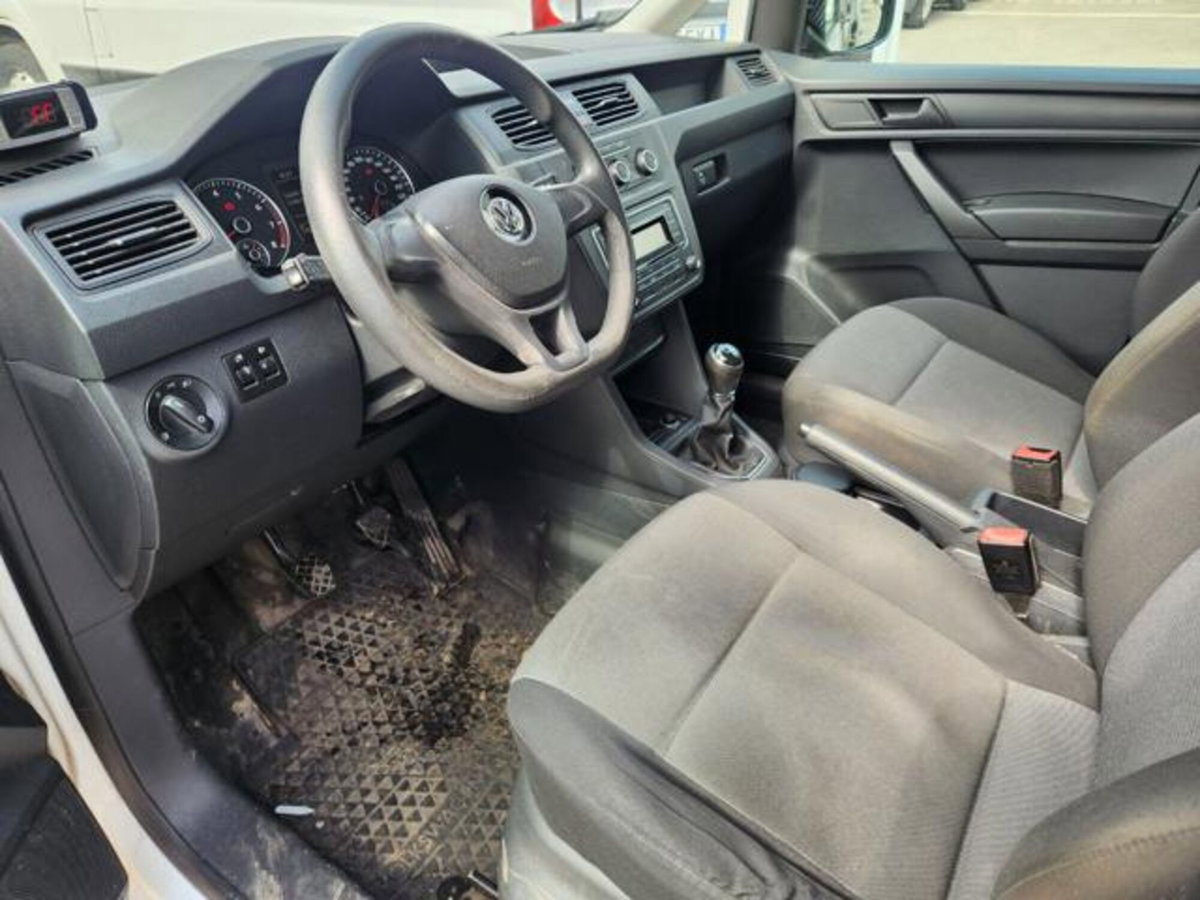 Volkswagen Veicoli Commerciali Caddy 1.4 TGI Kombi (10)