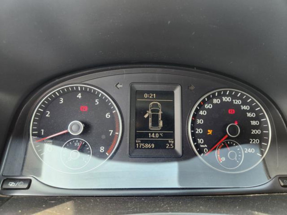 Volkswagen Veicoli Commerciali Caddy 1.4 TGI Kombi (12)