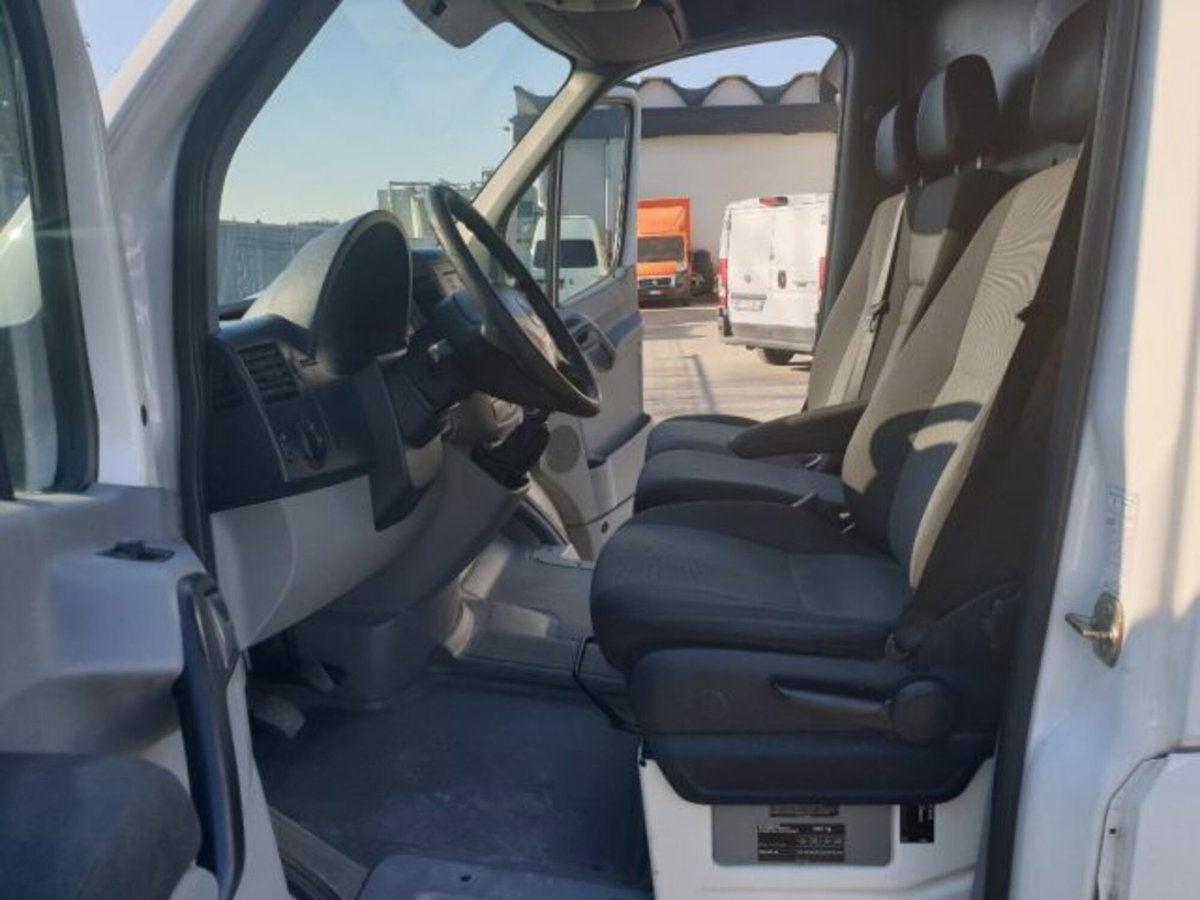 Volkswagen Veicoli Commerciali Crafter Furgone 30 2.0 TDI 136CV PC-TN Kombi BMT (11)