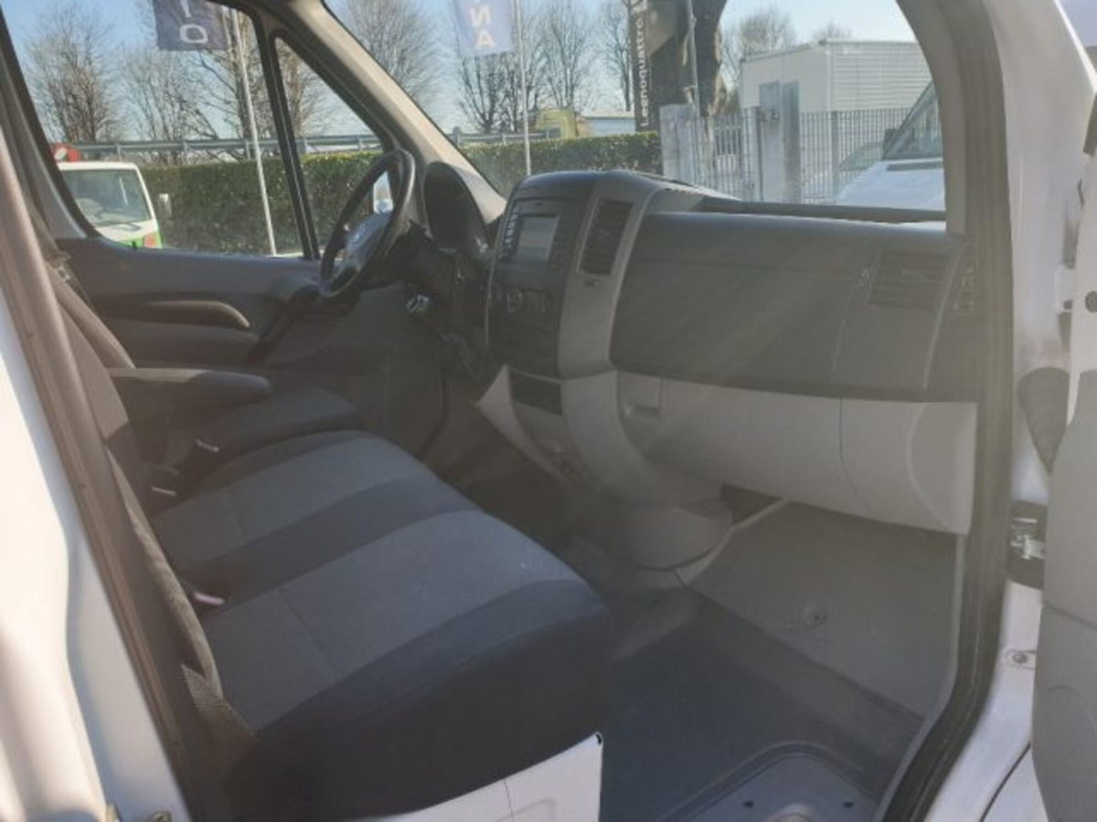 Volkswagen Veicoli Commerciali Crafter Furgone 30 2.0 TDI 136CV PC-TN Kombi BMT (7)