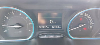 Peugeot 2008 82 Allure (9)