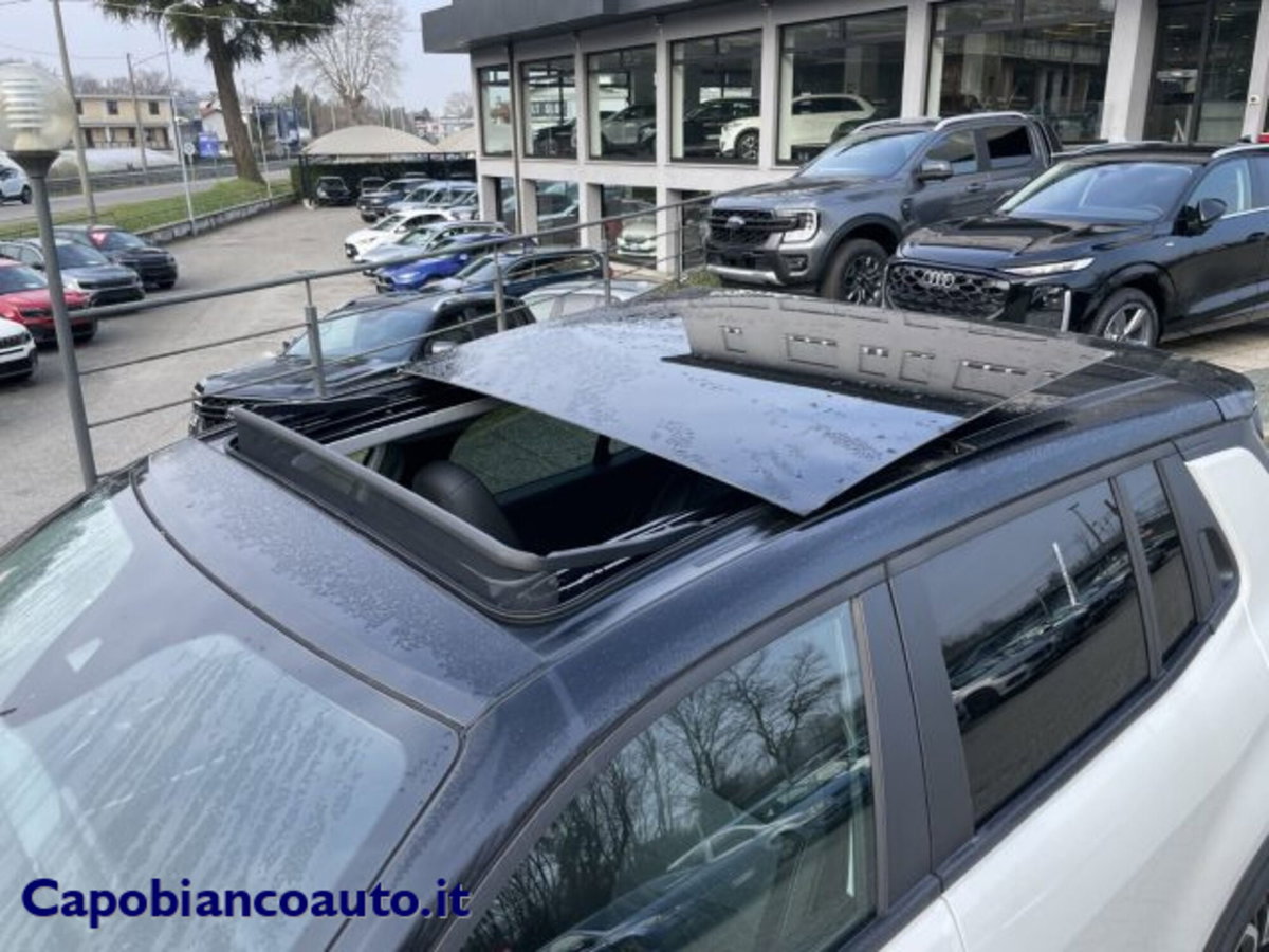 Jeep Avenger 1.2 turbo Summit fwd 100cv (9)