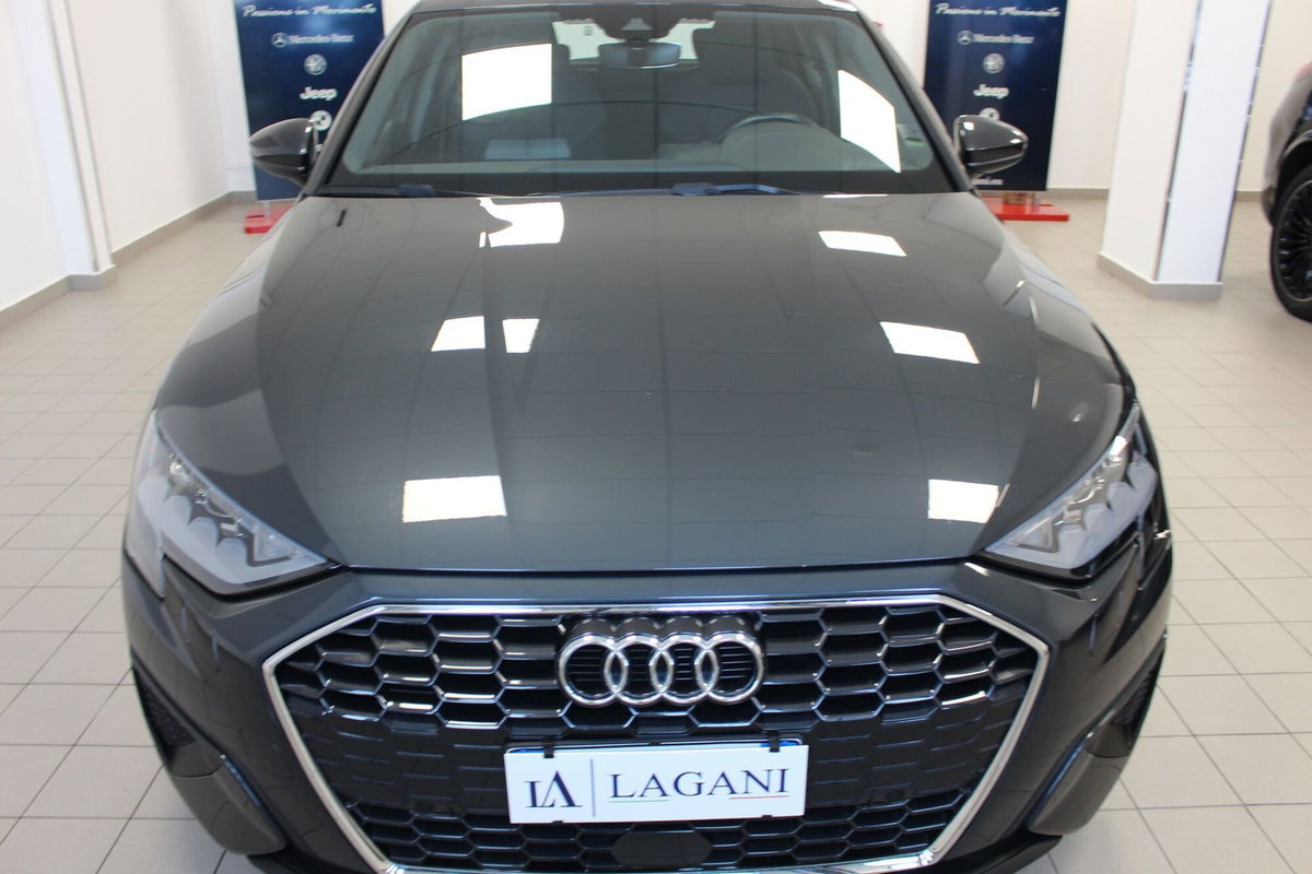 Audi A3 Sportback 30 TFSI S tronic Business (2)