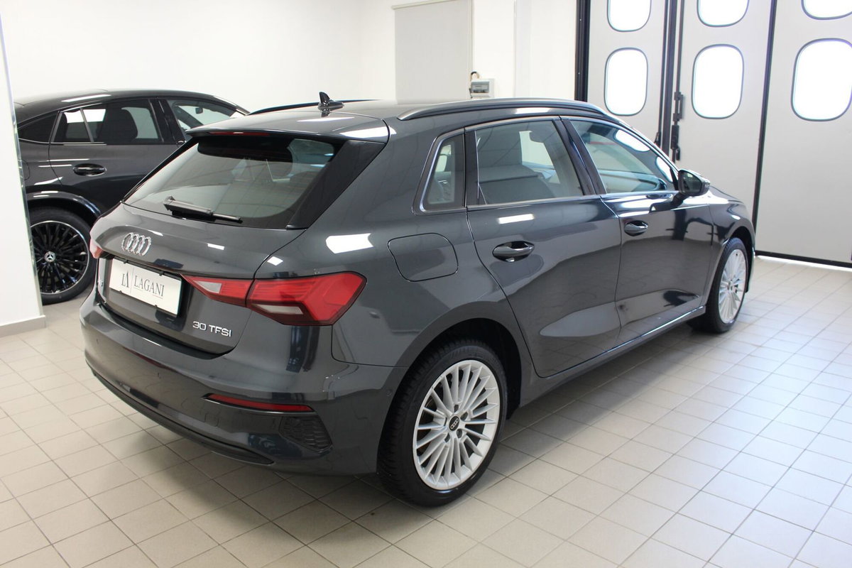 Audi A3 Sportback 30 TFSI S tronic Business (4)