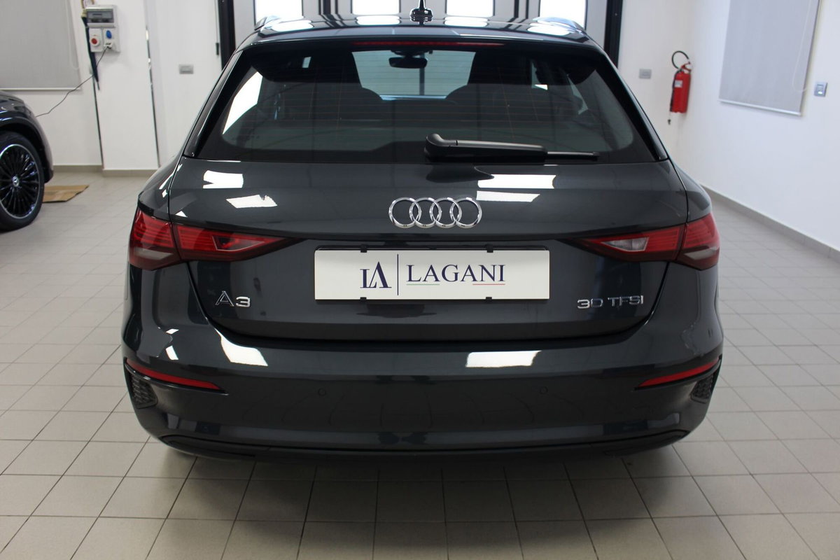 Audi A3 Sportback 30 TFSI S tronic Business (5)