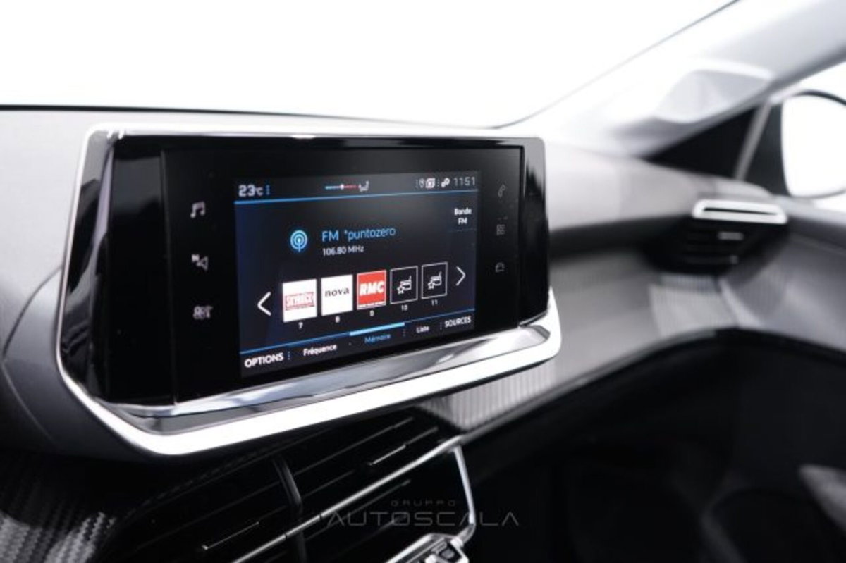 Peugeot 208 1.2 puretech Active s&s 75cv (15)