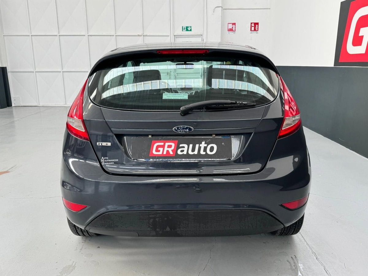 Ford Fiesta 1.4 TDCi 3p. Titanium (8)