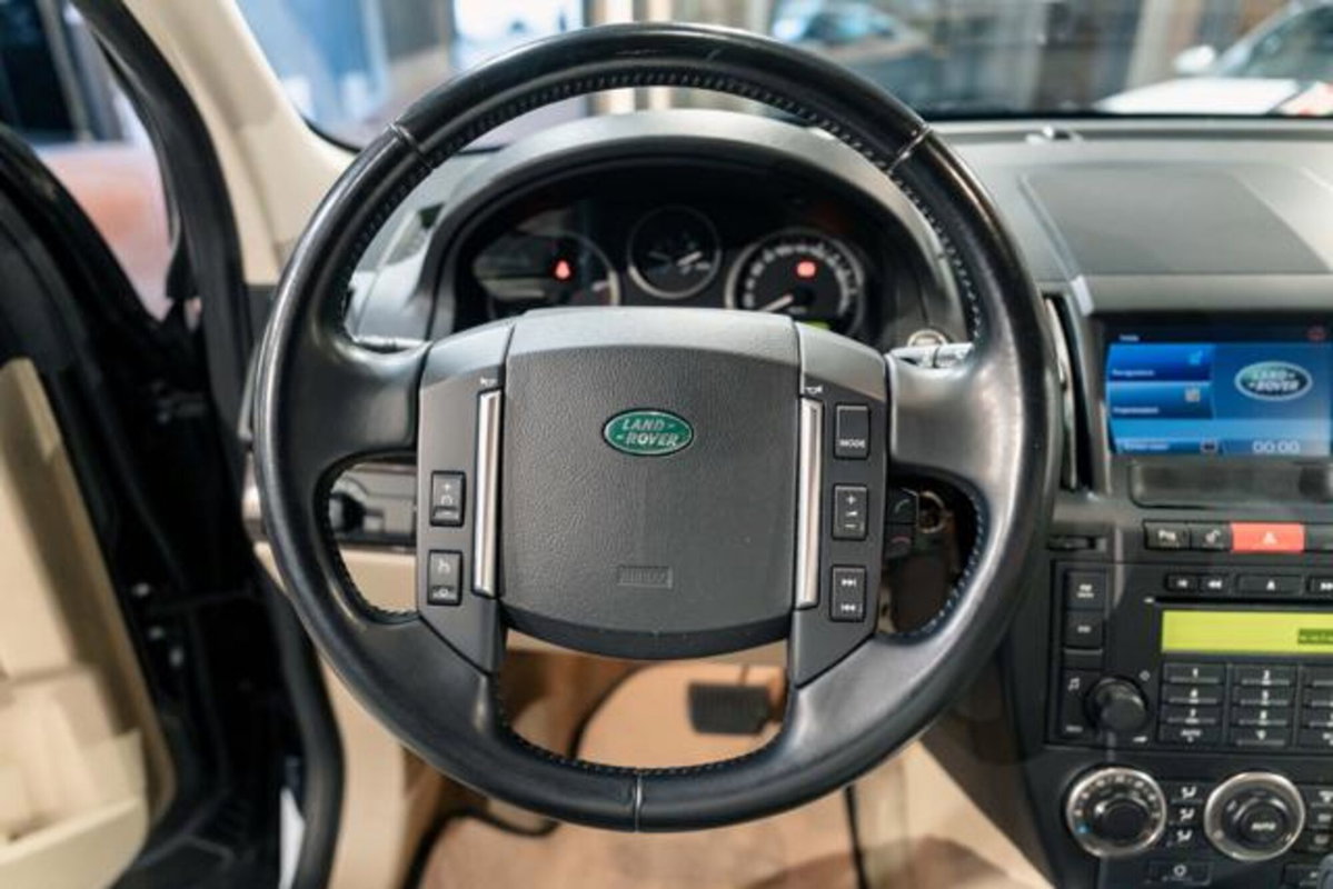Land Rover Freelander 2.2 SD4 S.W. HSE (10)