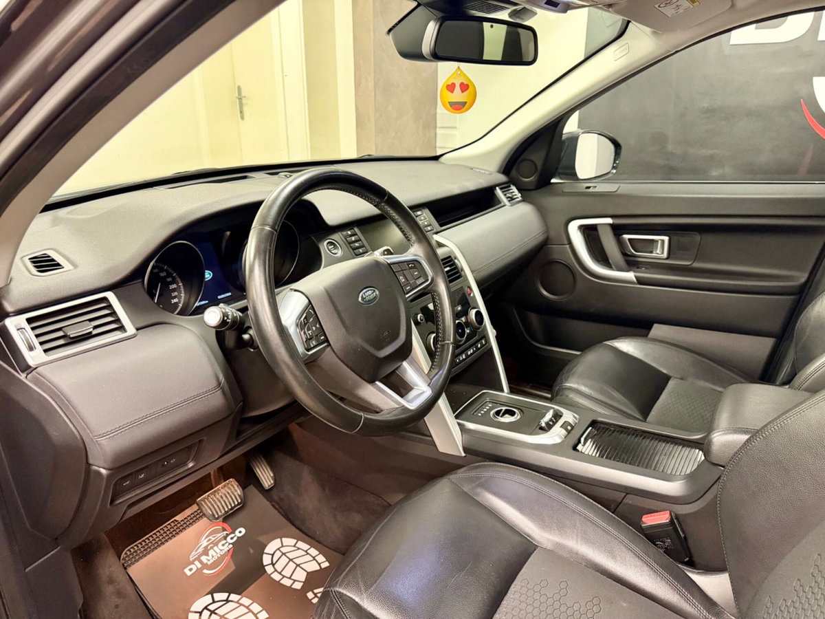 Land Rover Discovery Sport 2.0 TD4 150 CV HSE Luxury (12)