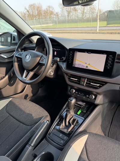 Skoda Kamiq 1.0 TSI 115 CV Dark Shade (14)