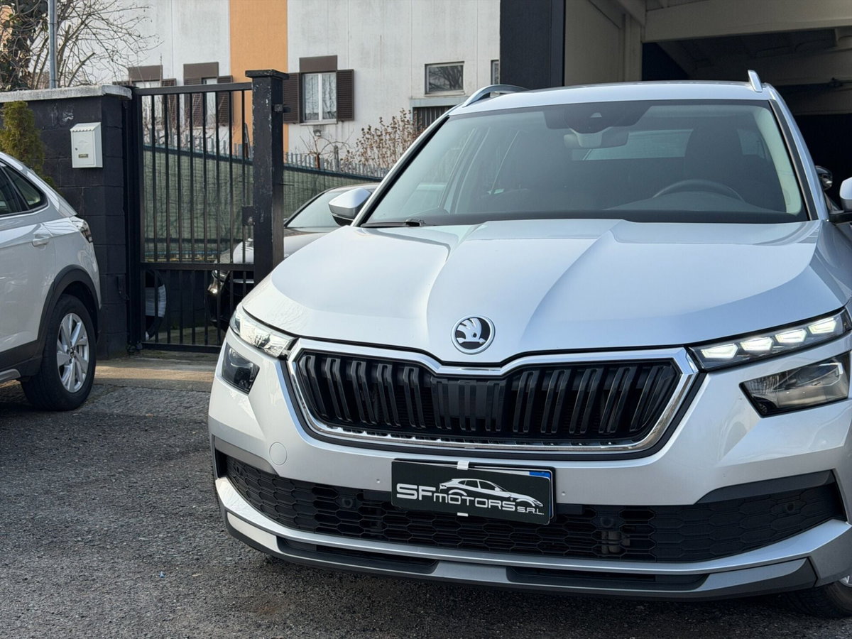 Skoda Kamiq 1.0 TSI 115 CV Dark Shade (7)