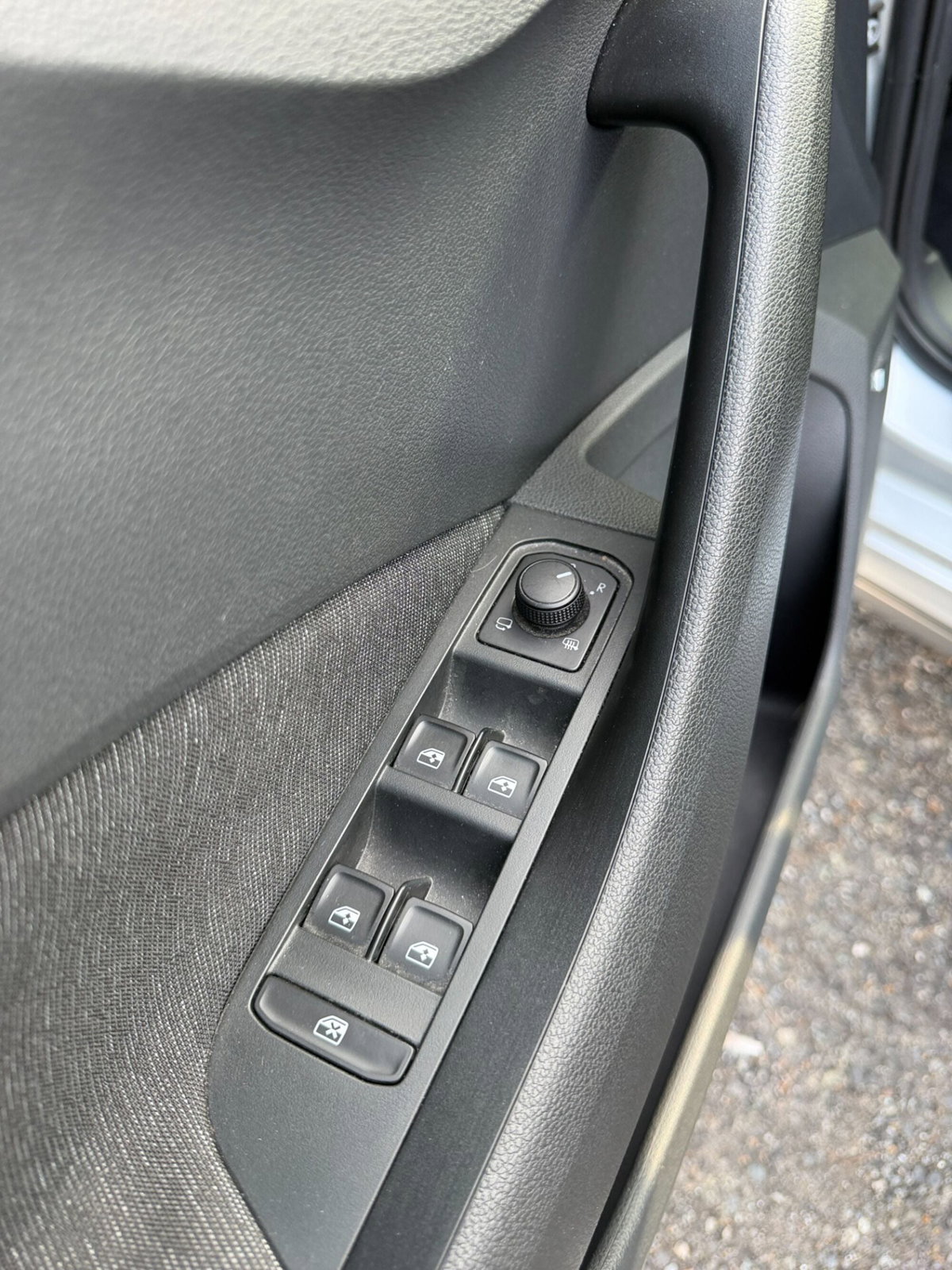 Skoda Kamiq 1.0 TSI 115 CV Dark Shade (9)