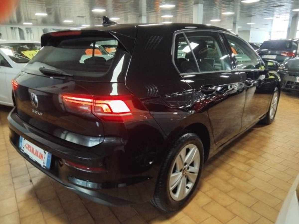 Volkswagen Golf 2.0 TDI SCR Life (6)