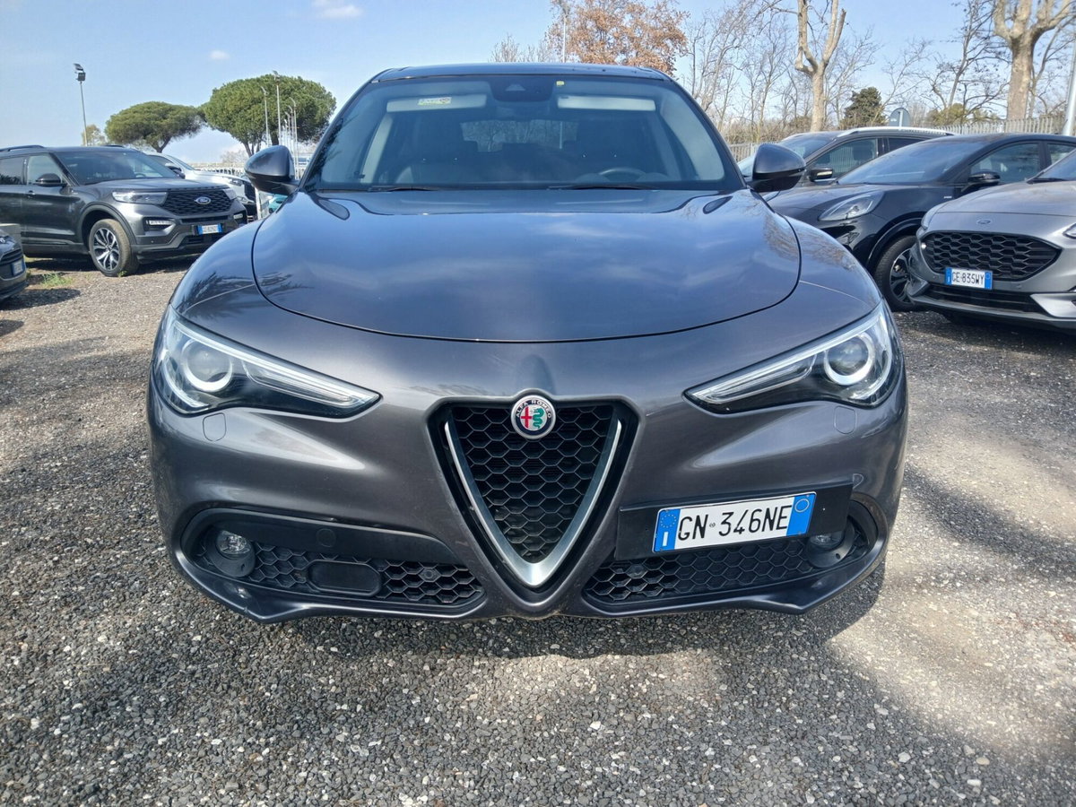 Alfa Romeo Stelvio Stelvio 2.2 Turbodiesel 180 CV AT8 RWD Executive (2)