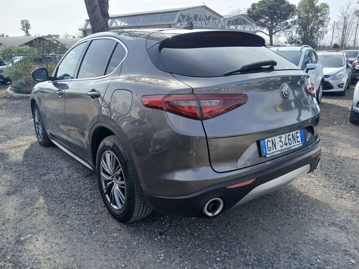 Alfa Romeo Stelvio Stelvio 2.2 Turbodiesel 180 CV AT8 RWD Executive (7)