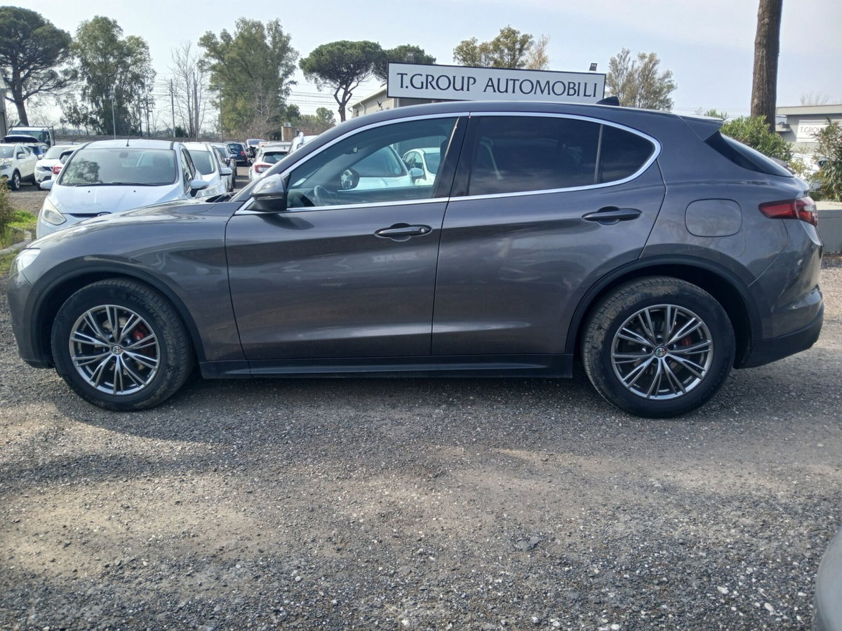 Alfa Romeo Stelvio Stelvio 2.2 Turbodiesel 180 CV AT8 RWD Executive (8)