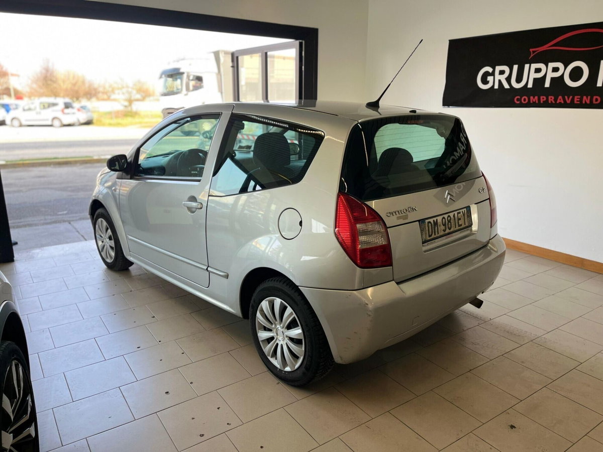 Citroen C2 1.4 HDi 70CV Elegance (11)
