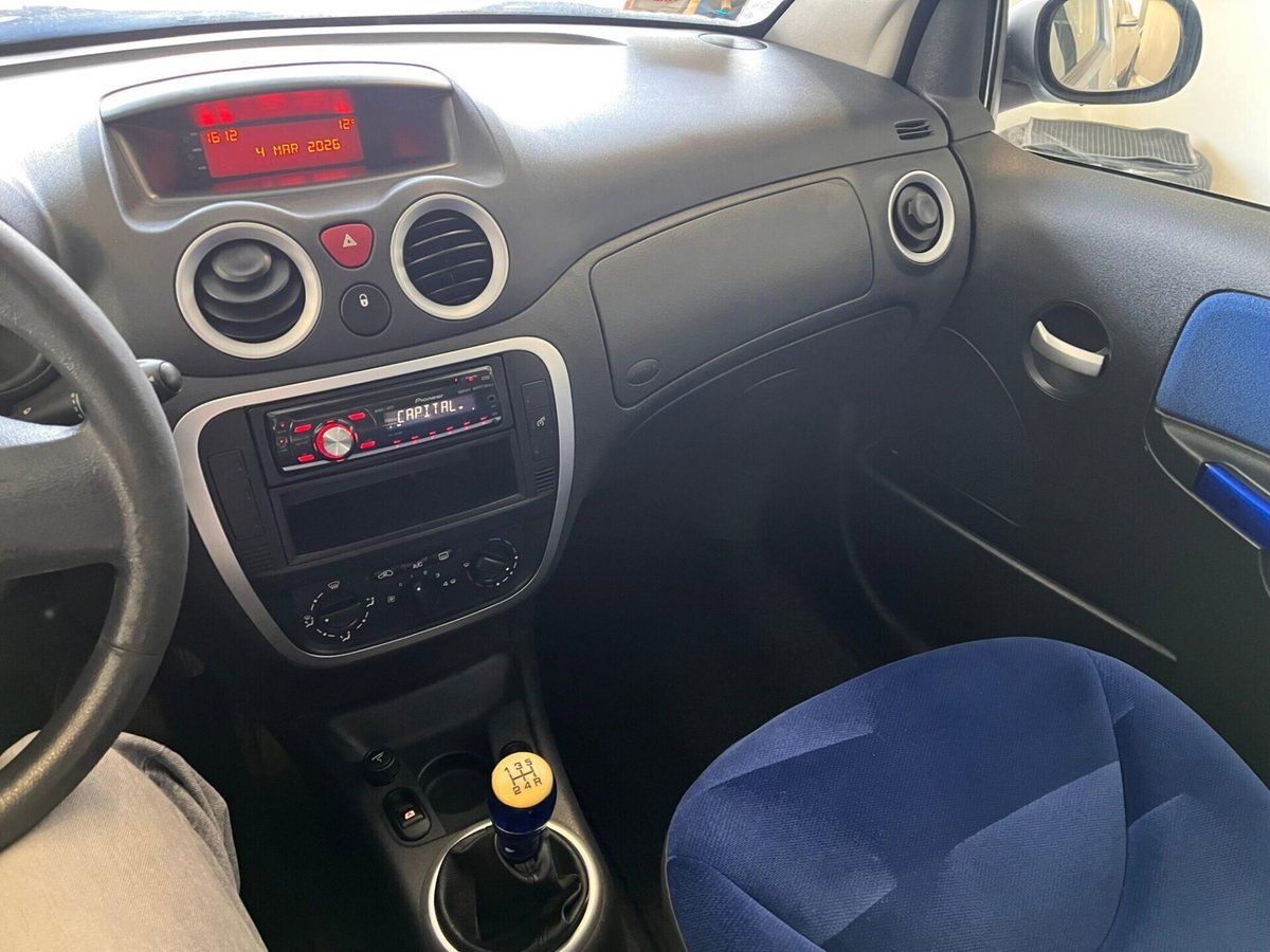 Citroen C2 1.4 HDi 70CV Elegance (8)