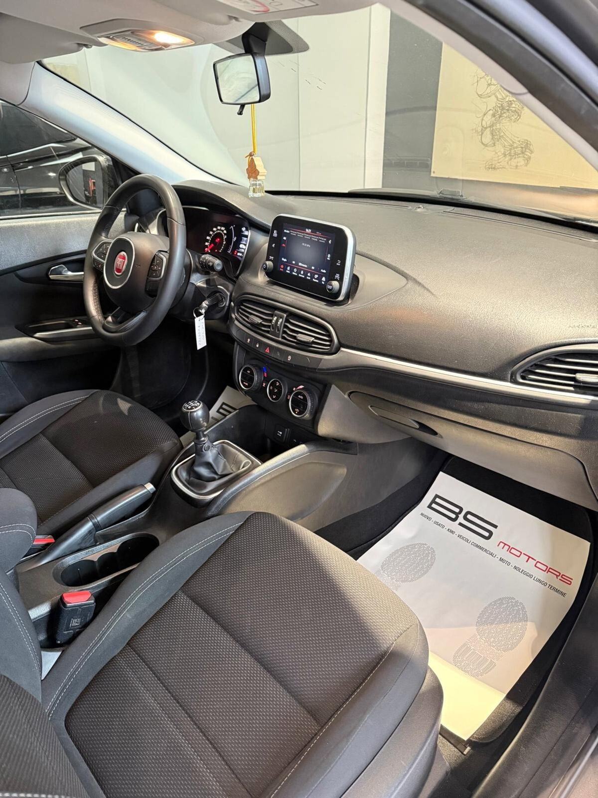 Fiat Tipo Station Wagon Tipo 1.6 Mjt S&S SW Lounge (14)