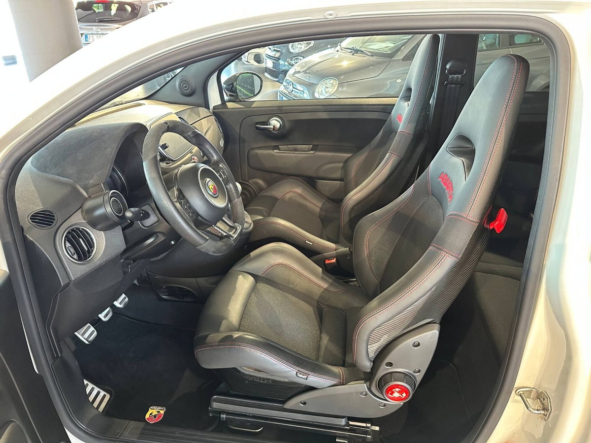 Abarth 595 595 1.4 Turbo T-Jet 180 CV Esseesse (9)