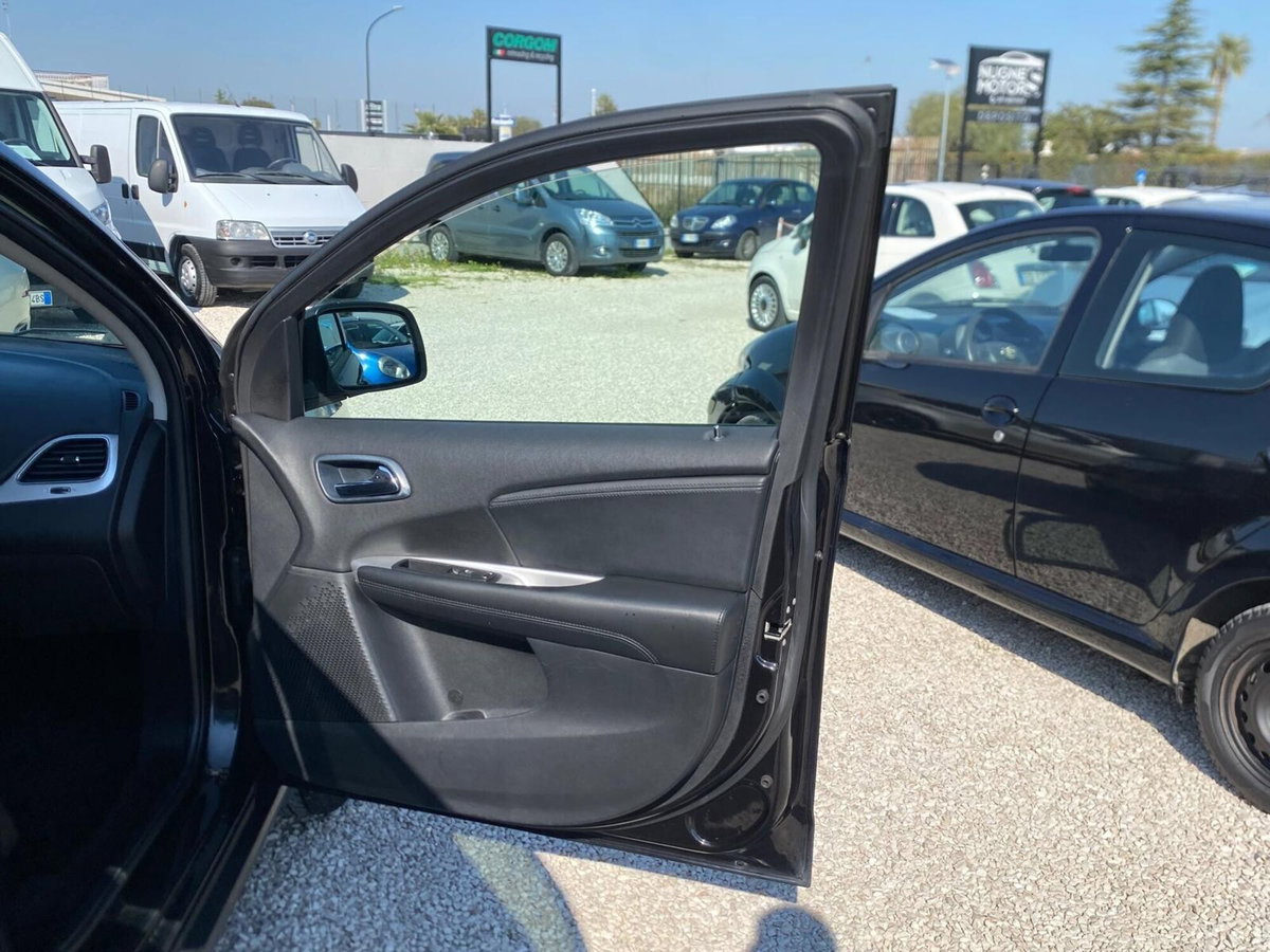Fiat Freemont 2.0 Multijet 170 CV Lounge (16)