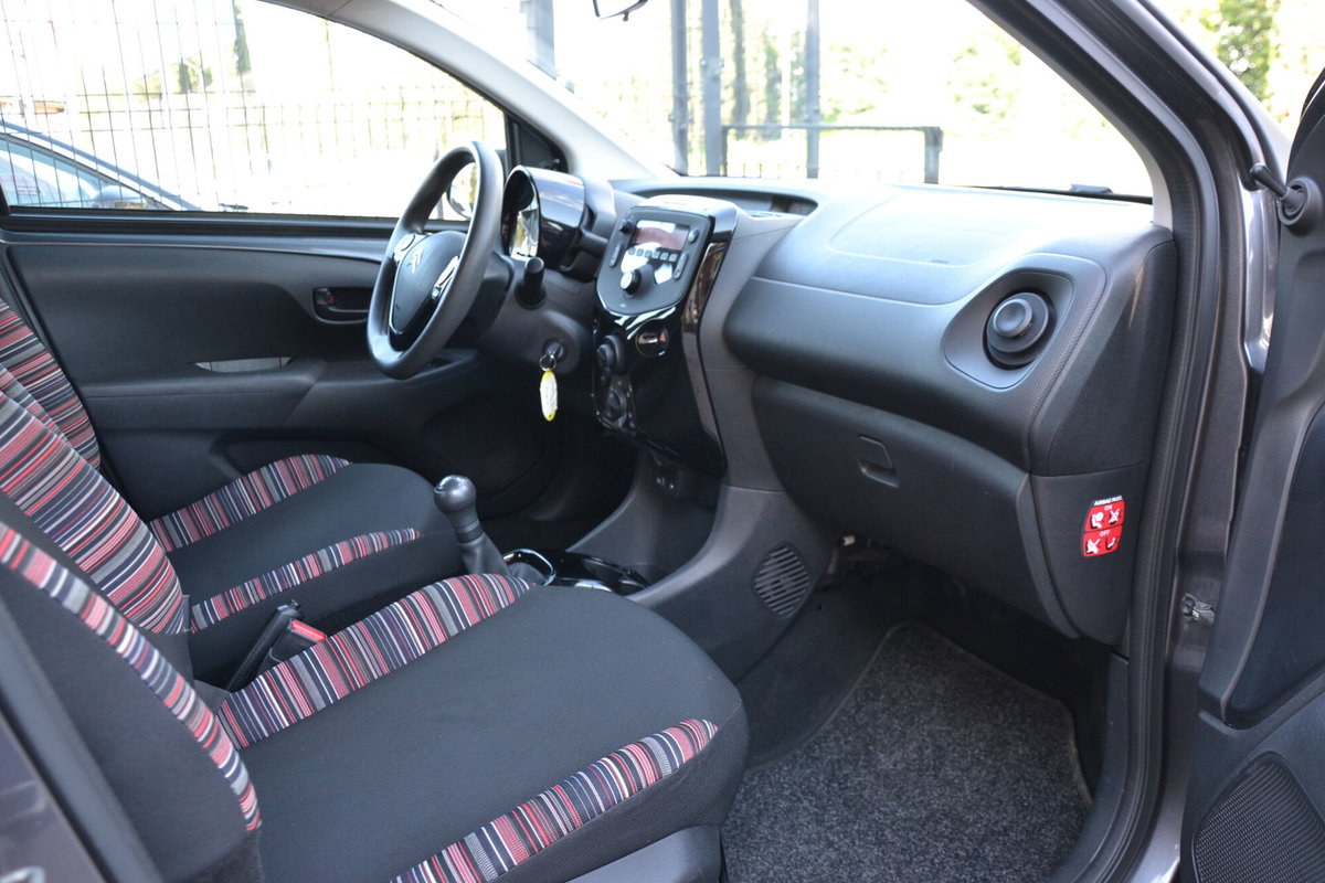Citroen C1 C1 VTi 72 3 porte Shine (11)