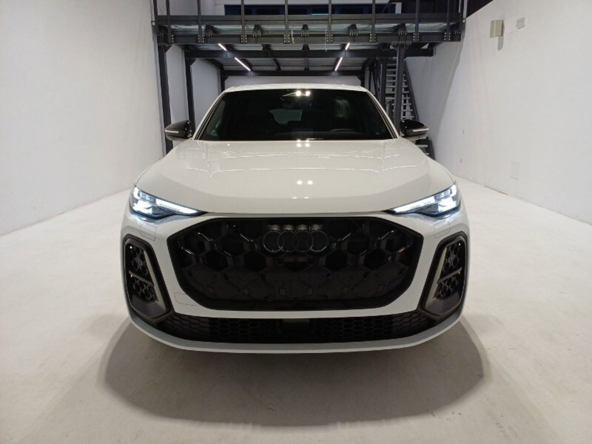 Audi Q5 Sportback 40 2.0 tdi mhev 12V S line Plus quattro s-tronic (2)