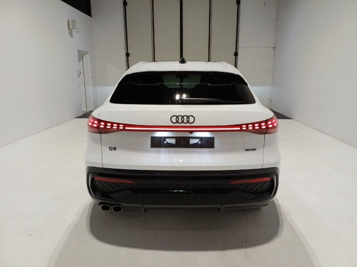 Audi Q5 Sportback 40 2.0 tdi mhev 12V S line Plus quattro s-tronic (5)